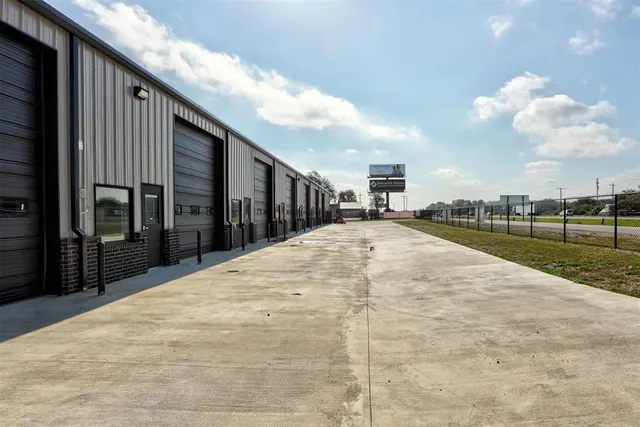 Photo 8 — 121 Airport Road, Goldsby, OK 73093