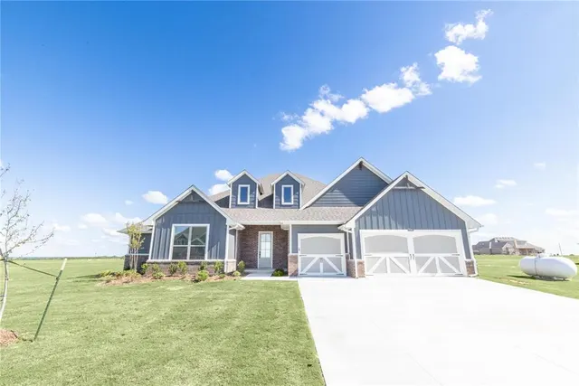 Photo 2 — 12361 Alfalfa Lane, Cashion, OK 73044