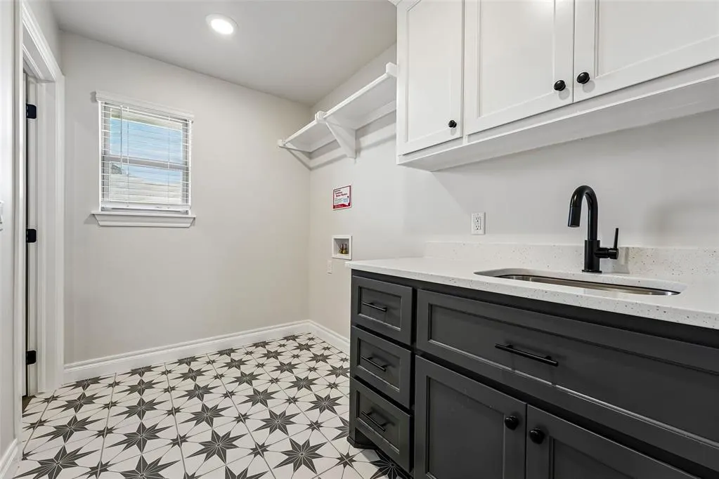 Photo 32 — 12361 Alfalfa Lane, Cashion, OK 73044