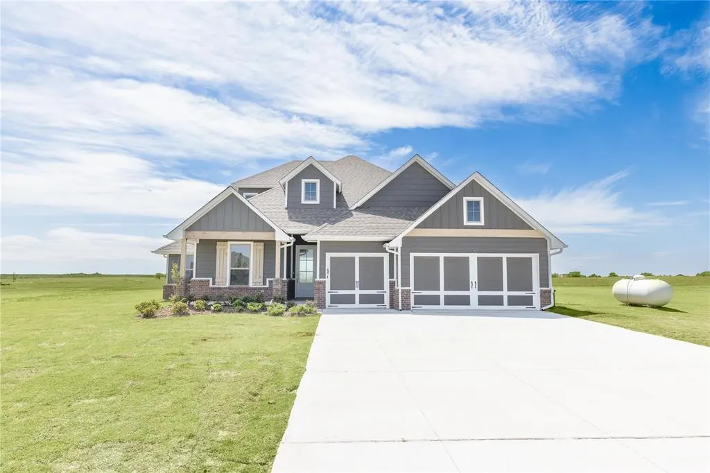 Photo 2 — 12337 Alfalfa Lane, Cashion, OK 73044