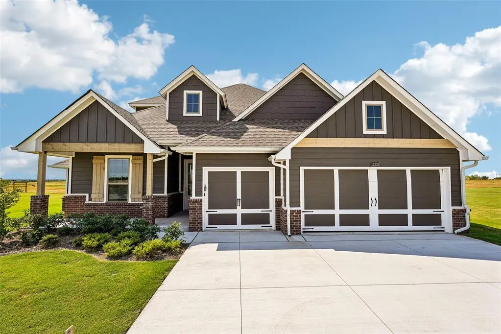 Photo 2 — 12337 Alfalfa Lane, Cashion, OK 73044
