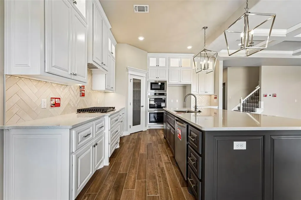 Photo 4 — 12337 Alfalfa Lane, Cashion, OK 73044