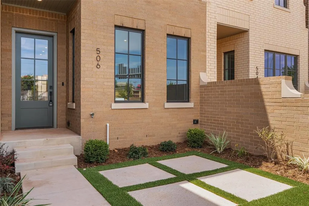 Photo 2 — 506 NE 2nd Streets, Oklahoma City, OK 73104