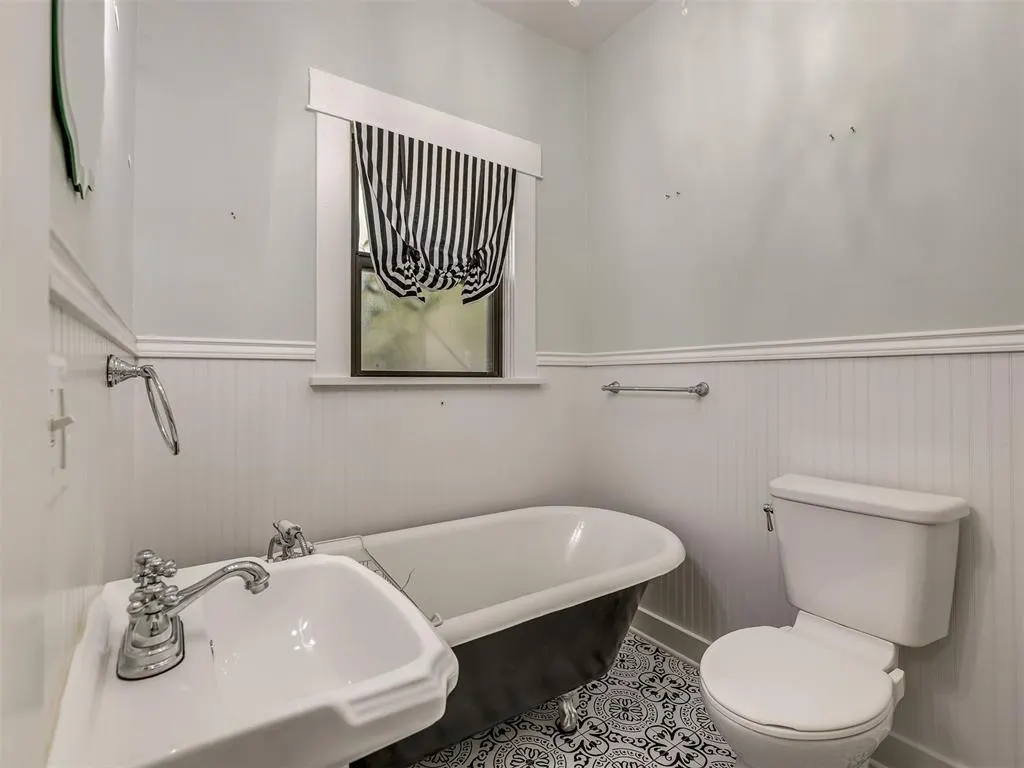 Photo 38 — 2108 E Rogers Street, El Reno, OK 73036