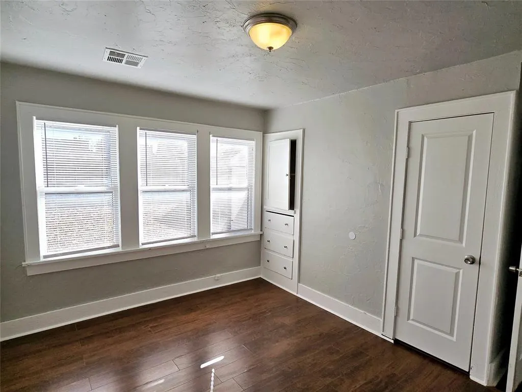 Photo 12 — 1108 NE 16th Street, Oklahoma City, OK 73117