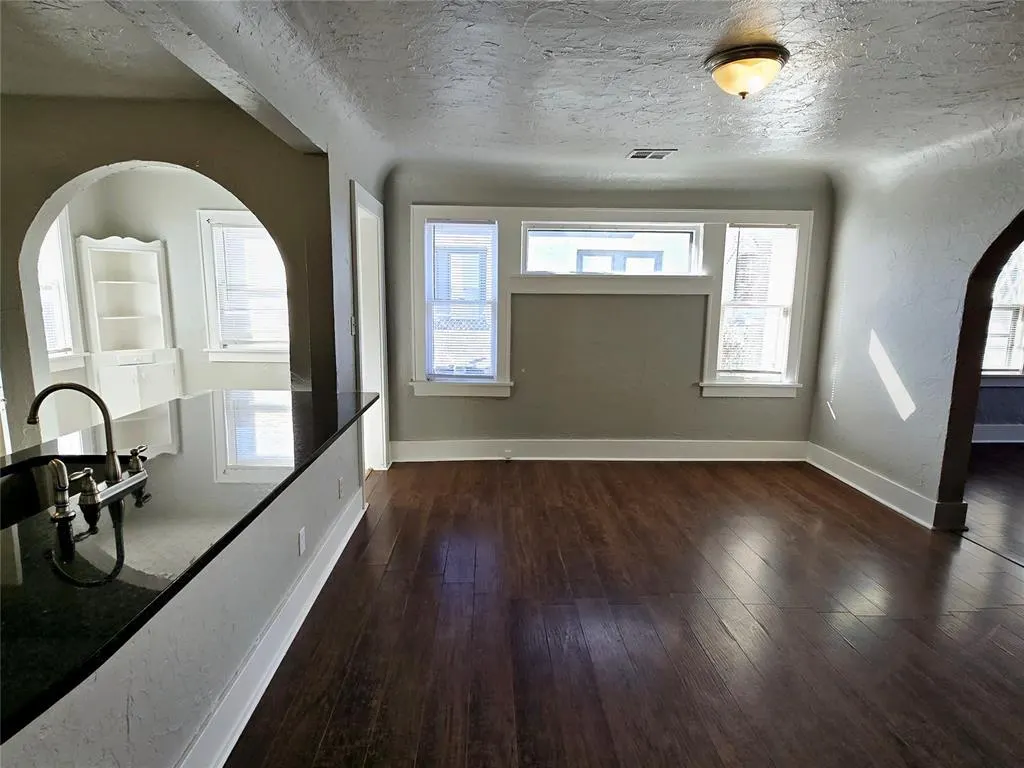 Photo 18 — 1108 NE 16th Street, Oklahoma City, OK 73117