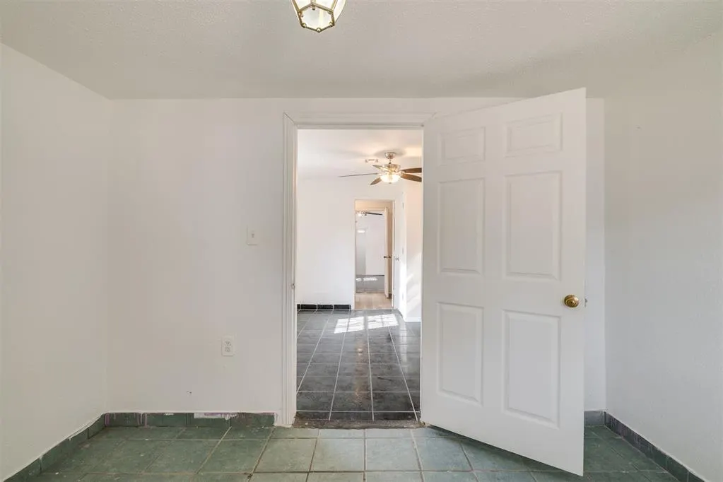 Photo 18 — 1615 NW 11th Street, Oklahoma City, OK 73106