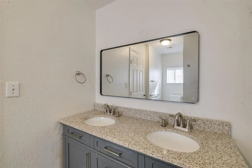 Photo 24 — 1615 NW 11th Street, Oklahoma City, OK 73106
