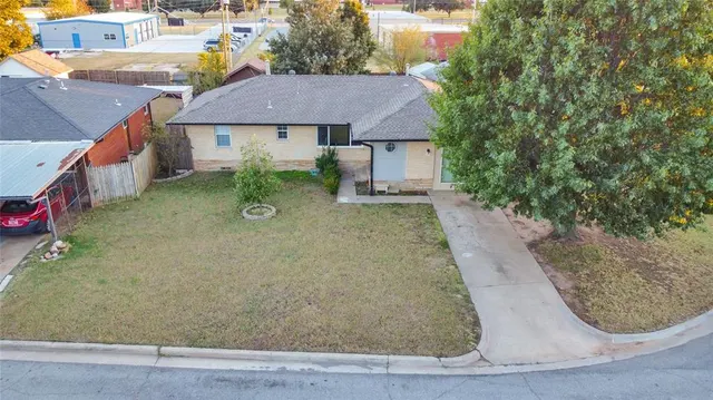 Photo 3 — 4716 W Park Place, Oklahoma City, OK 73127