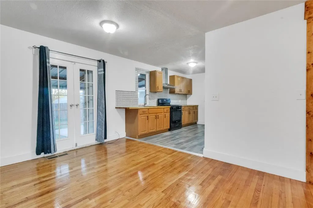Photo 10 — 4716 W Park Place, Oklahoma City, OK 73127
