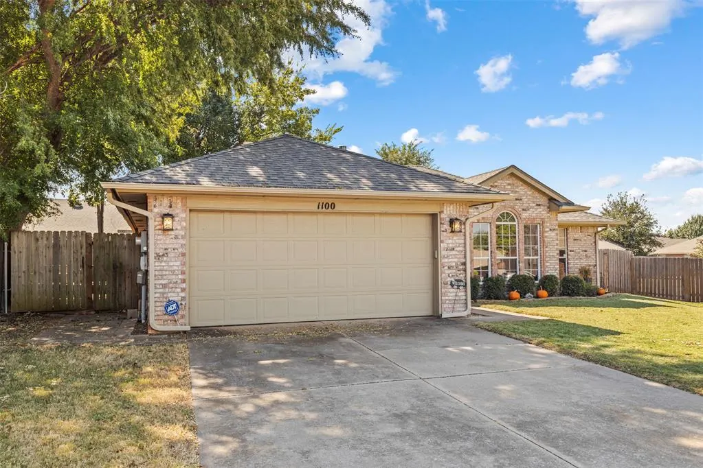 Photo 2 — 1100 Pruett Drive, Edmond, OK 73003