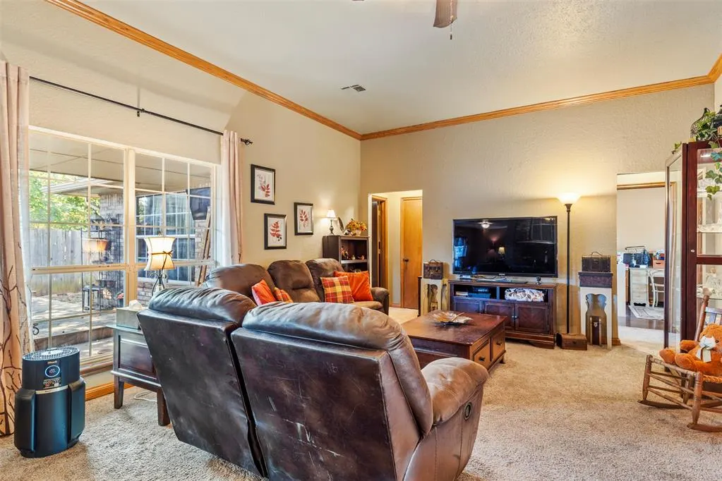 Photo 9 — 1100 Pruett Drive, Edmond, OK 73003