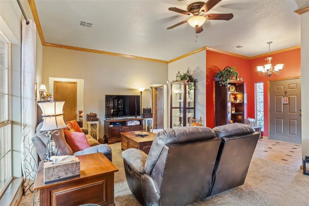 Photo 10 — 1100 Pruett Drive, Edmond, OK 73003