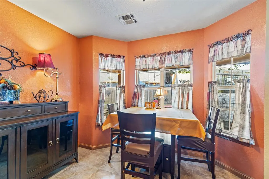 Photo 16 — 1100 Pruett Drive, Edmond, OK 73003