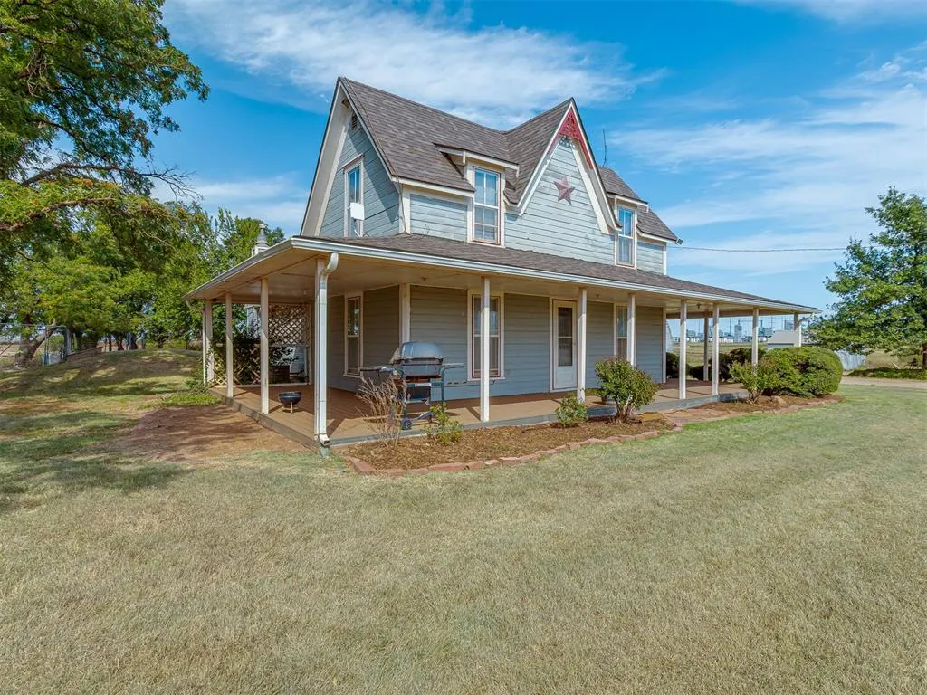 Photo 3 — 18562 W Simmons Road, Edmond, OK 73025