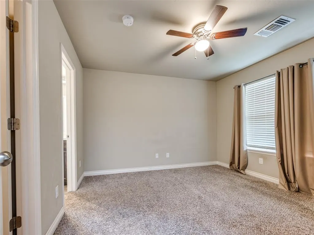 Photo 12 — 9504 SW 29 Terrace, Oklahoma City, OK 73128