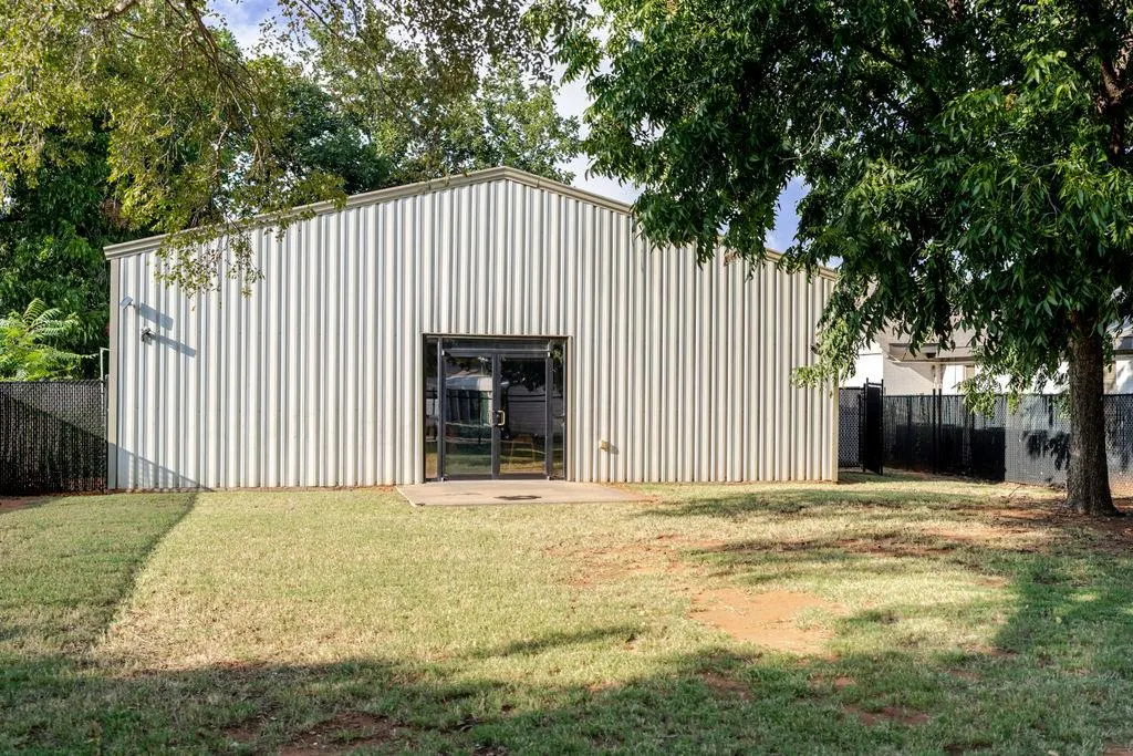Photo 34 — 121 S Randall Avenue, Elk City, OK 73644