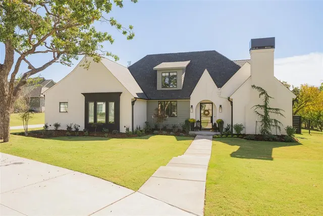 Photo 2 — 10000 NE 146th Street, Jones, OK 73049