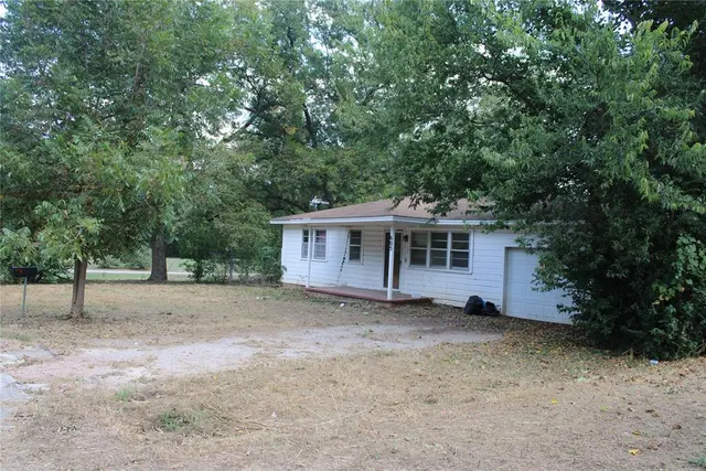 Front exterior — 605 E Jennings Street, Wynnewood, OK 73098