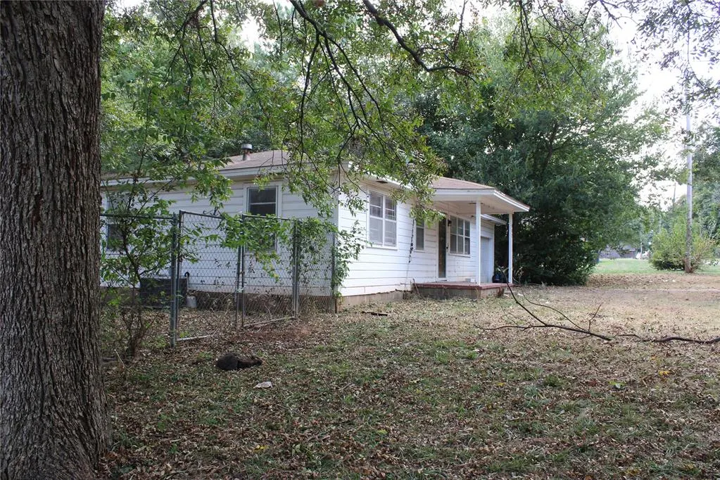 Photo 6 — 605 E Jennings Street, Wynnewood, OK 73098