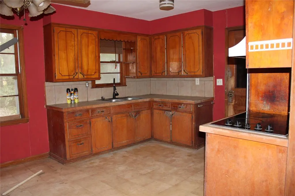 Photo 9 — 605 E Jennings Street, Wynnewood, OK 73098