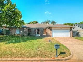 Sold home at 2903 Del Casa Circle