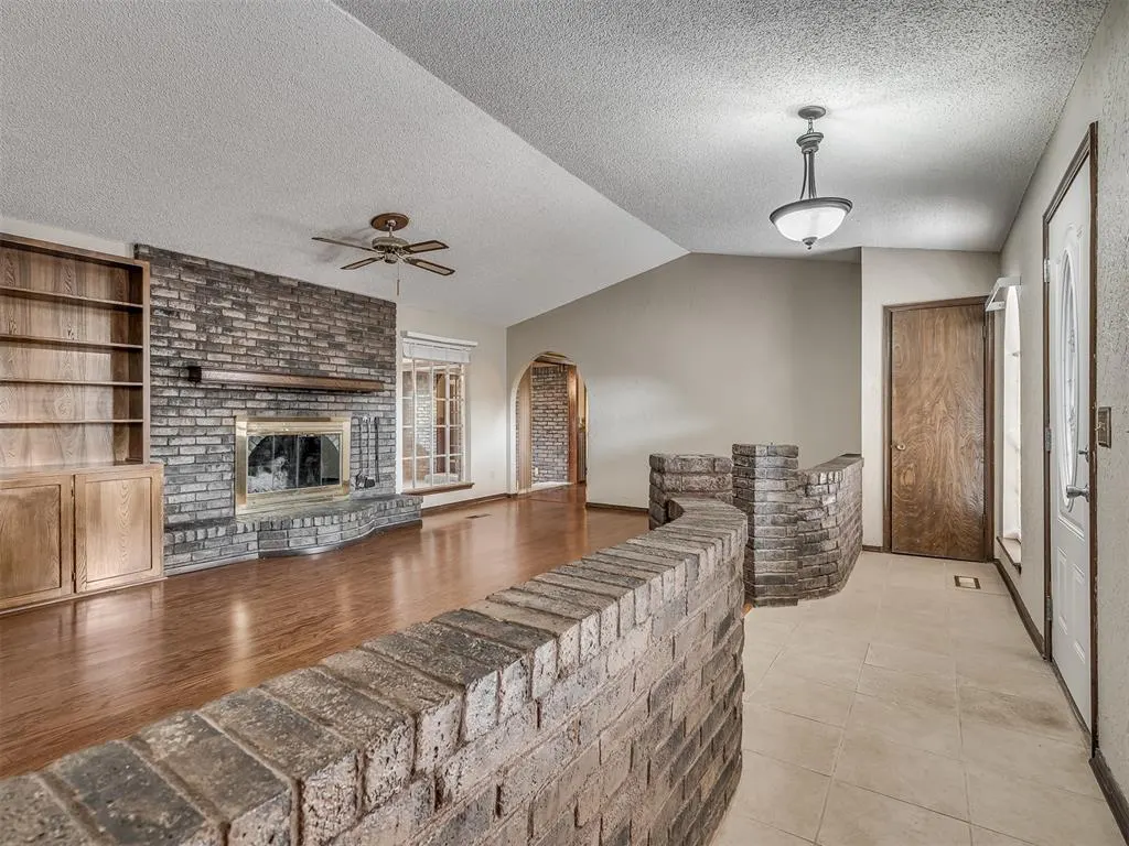 Photo 5 — 2903 Del Casa Circle, Midwest City, OK 73110