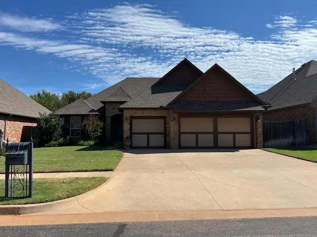 Front exterior — 19504 Fieldshire Drive, Edmond, OK 73012