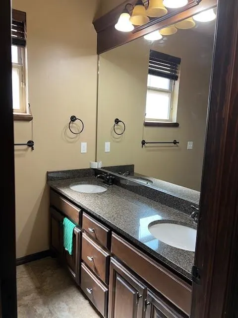Photo 12 — 19504 Fieldshire Drive, Edmond, OK 73012