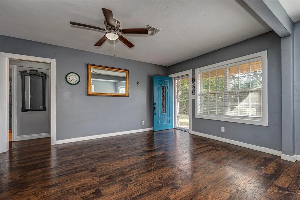 Photo 5 — 5821 NW 51st Street, Warr Acres, OK 73122