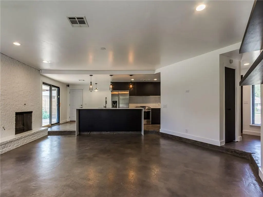 Photo 5 — 1212 S Frederick Drive, Oklahoma City, OK 73139