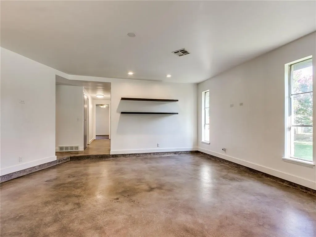 Photo 7 — 1212 S Frederick Drive, Oklahoma City, OK 73139