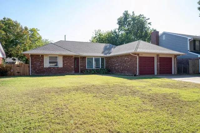 Photo 3 — 2524 NW 116th Street, Oklahoma City, OK 73120