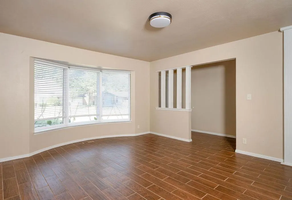Photo 5 — 2524 NW 116th Street, Oklahoma City, OK 73120
