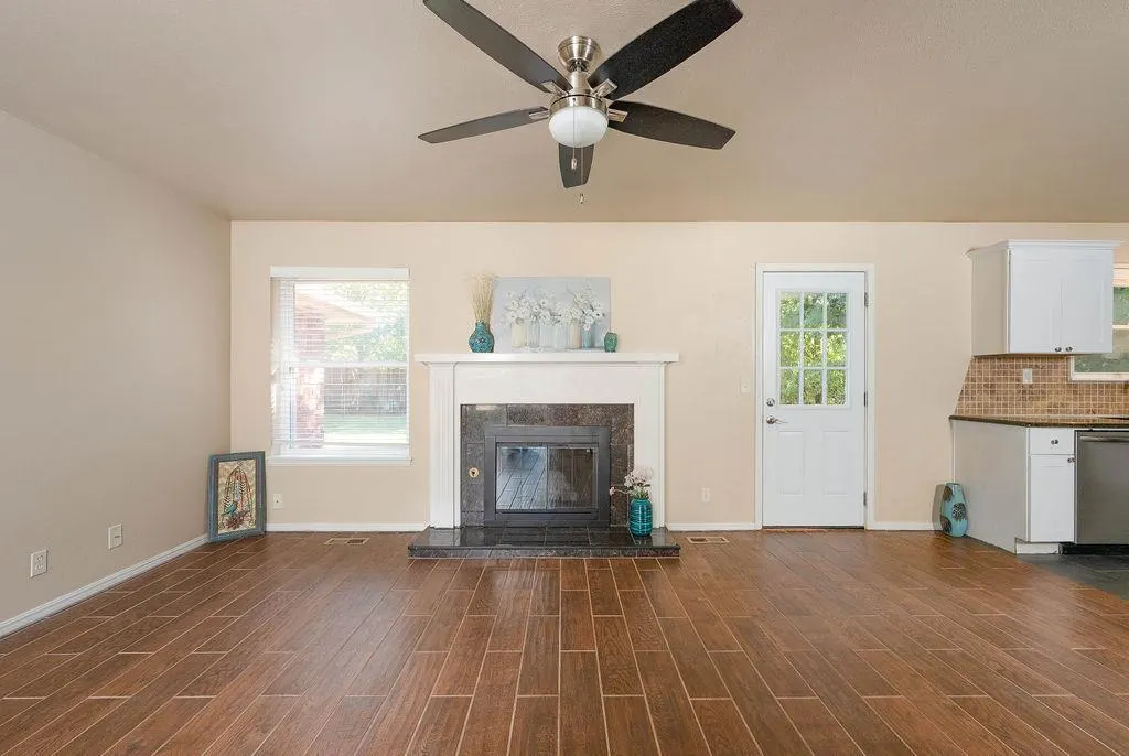 Photo 9 — 2524 NW 116th Street, Oklahoma City, OK 73120