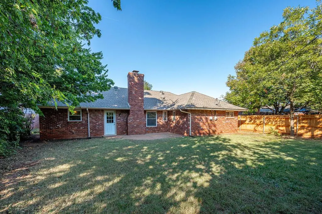 Photo 28 — 2524 NW 116th Street, Oklahoma City, OK 73120