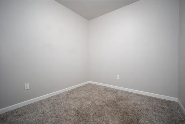 Photo 8 — 1116 Vermont Avenue, Newcastle, OK 73065