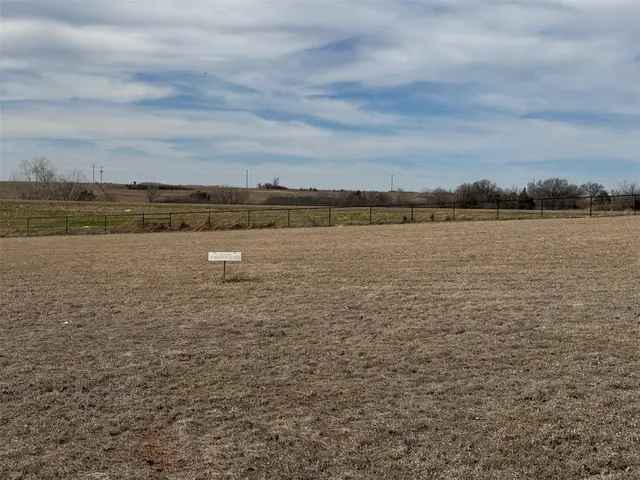 Photo 2 — 2048 County Road 1336 Road, Blanchard, OK 73010