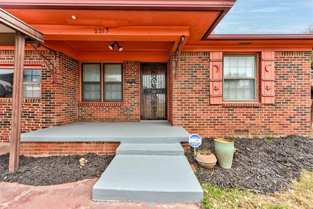 Photo 3 — 2213 E Madison Street, Oklahoma City, OK 73111