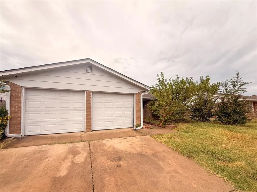 Front exterior — 8409 S Independence Avenue, Oklahoma City, OK 73159