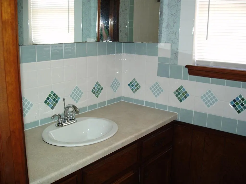 Photo 18 — 1716 Sandalwood Drive, Norman, OK 73071