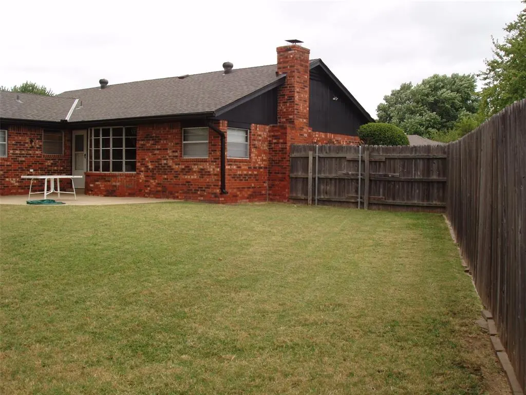 Photo 21 — 1716 Sandalwood Drive, Norman, OK 73071