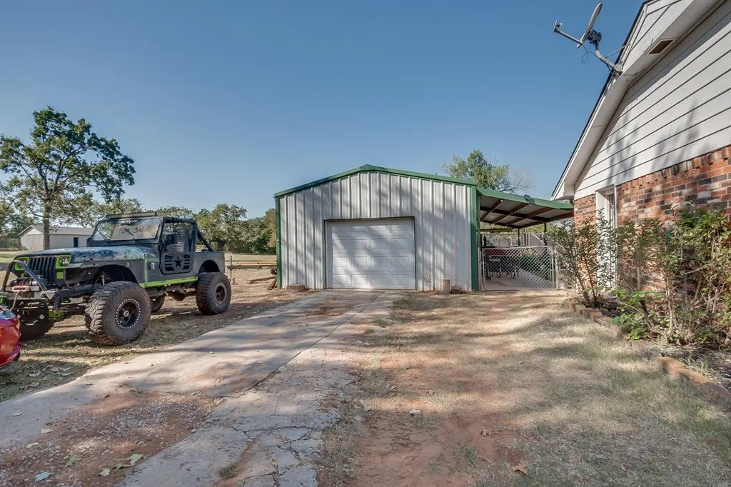 Photo 4 — 118 Connolly Drive, McLoud, OK 74851
