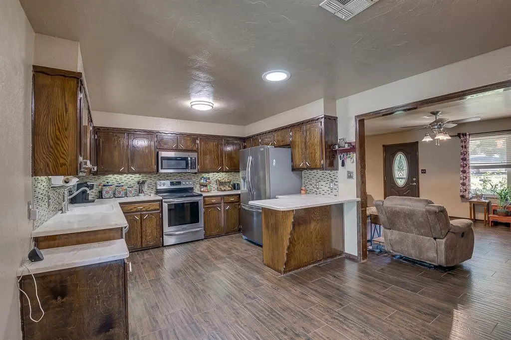 Photo 15 — 118 Connolly Drive, McLoud, OK 74851