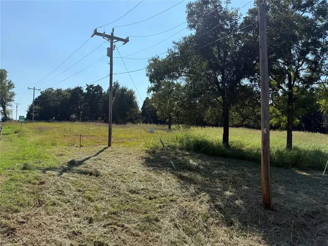 Photo 2 — SW Waterloo and Western, Edmond, OK 73025