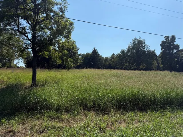 Photo 3 — SW Waterloo and Western, Edmond, OK 73025