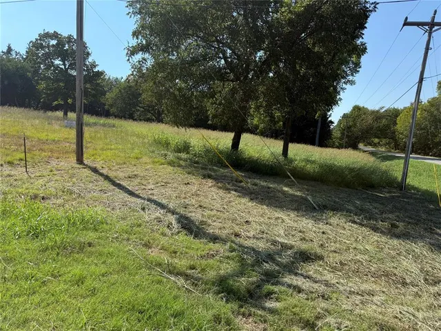 Photo 4 — SW Waterloo and Western, Edmond, OK 73025