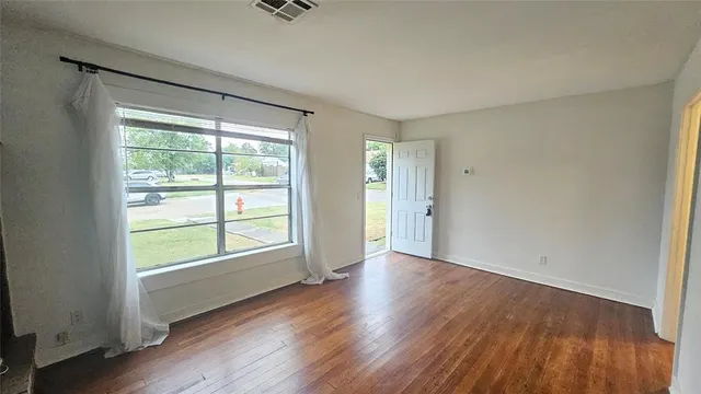 Photo 5 — 2300 NW 31st Street, Oklahoma City, OK 73112