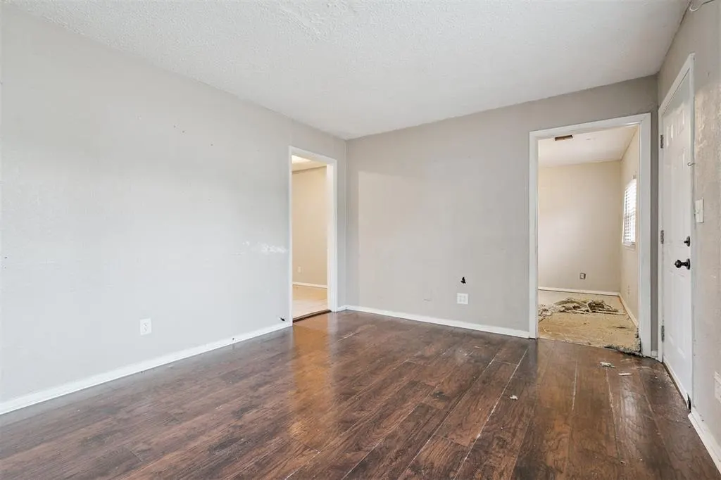 Photo 9 — 3264 SW 49th Street, Oklahoma City, OK 73119