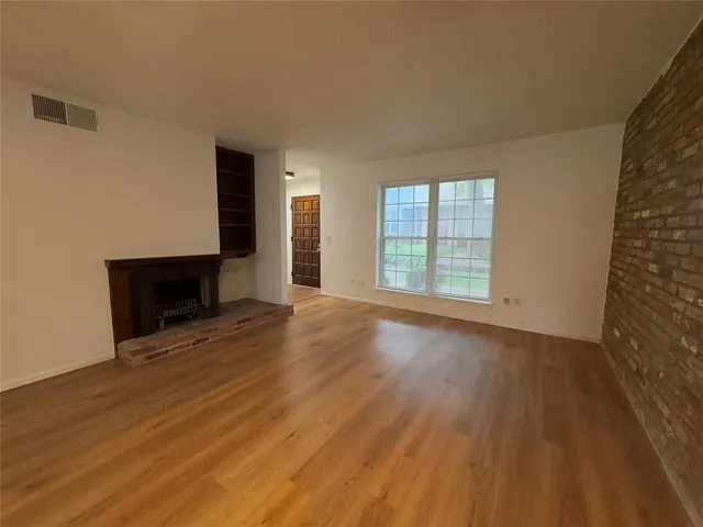Photo 7 — 3325 Brookhollow Court, Oklahoma City, OK 73120